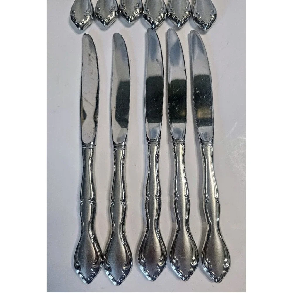 Oneida Satin Cantata Dinner Knives Set of 11‎ 18/8 Stainless Steel Made in USA